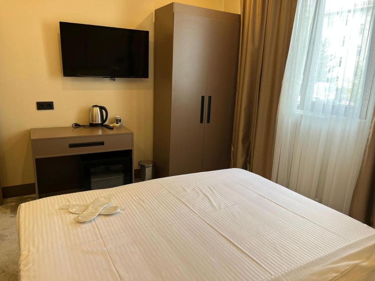 Istanblu Hotel Atasehir Istanbul Exterior photo