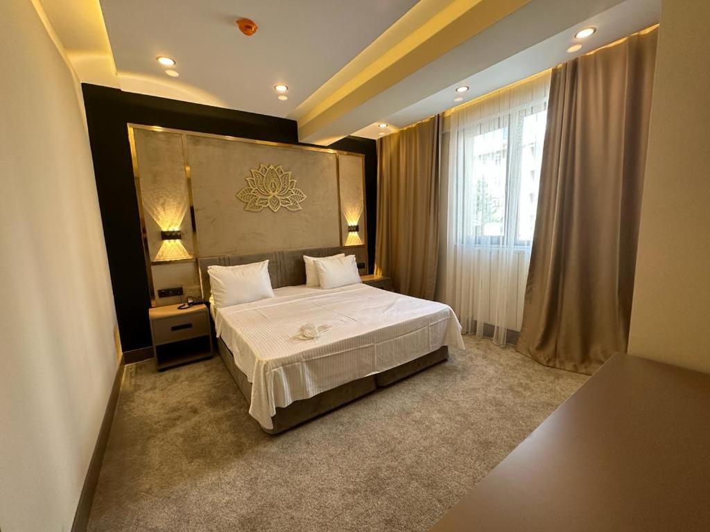Istanblu Hotel Atasehir Istanbul Exterior photo