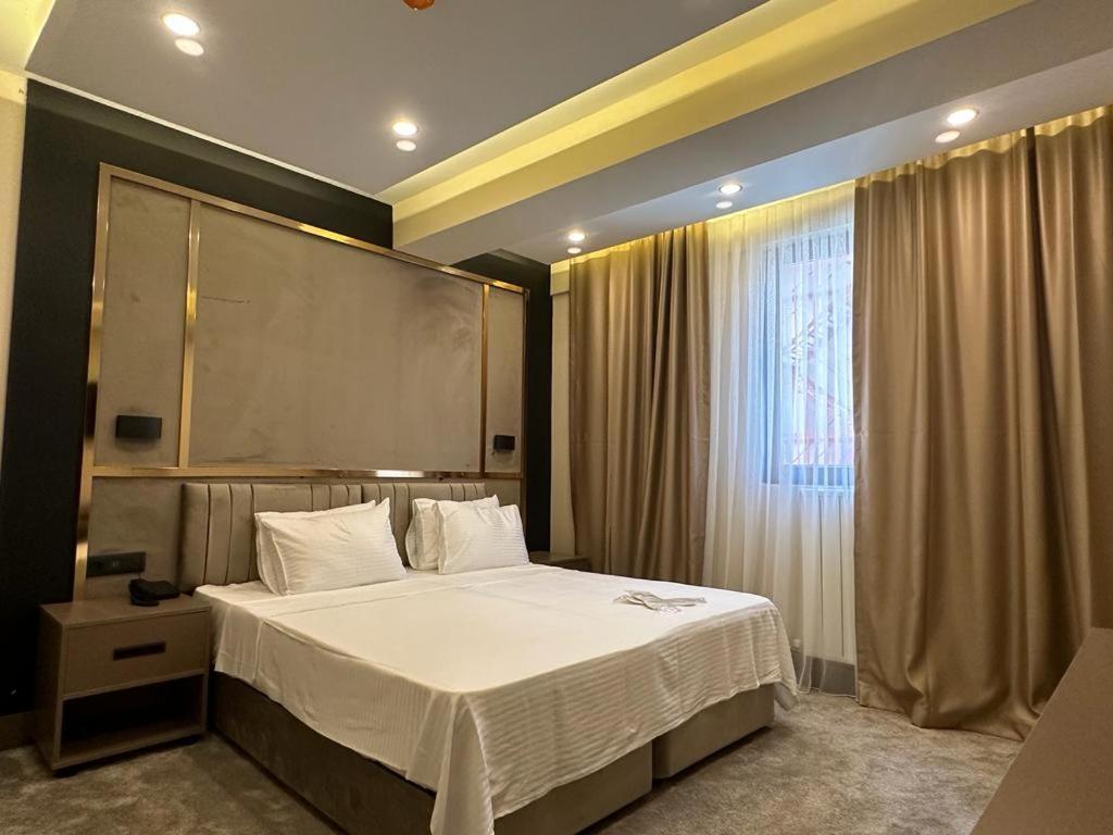 Istanblu Hotel Atasehir Istanbul Exterior photo