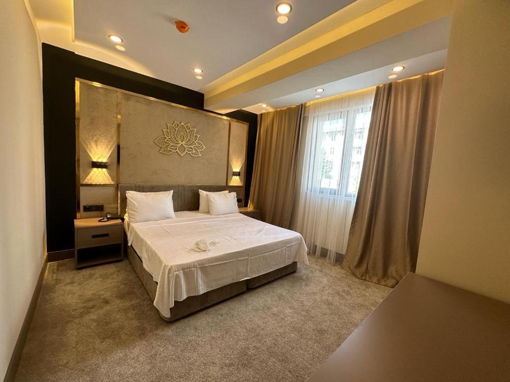 Istanblu Hotel Atasehir Istanbul Exterior photo