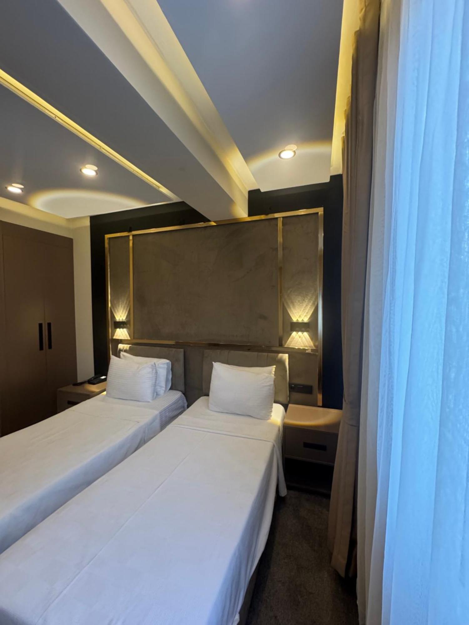 Istanblu Hotel Atasehir Istanbul Exterior photo